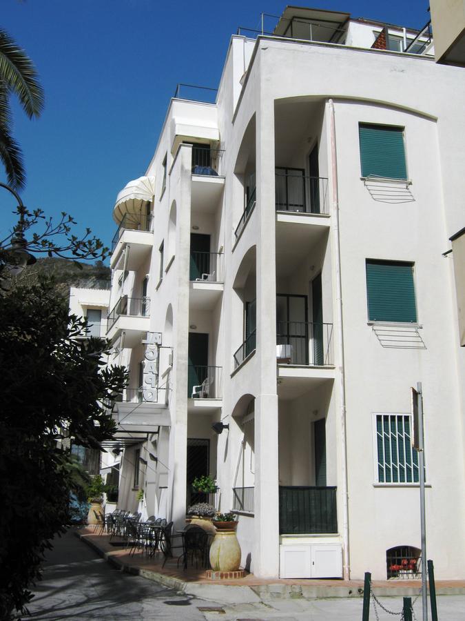 Hotel Al Capo วาริกอตติ ภายนอก รูปภาพ